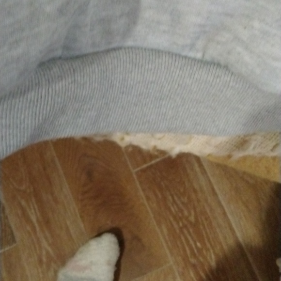 SHEIN graphic sweatshirt - Great quality - Picture 6 of 7